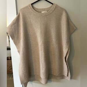 Universal Thread cream poncho - OSFM
